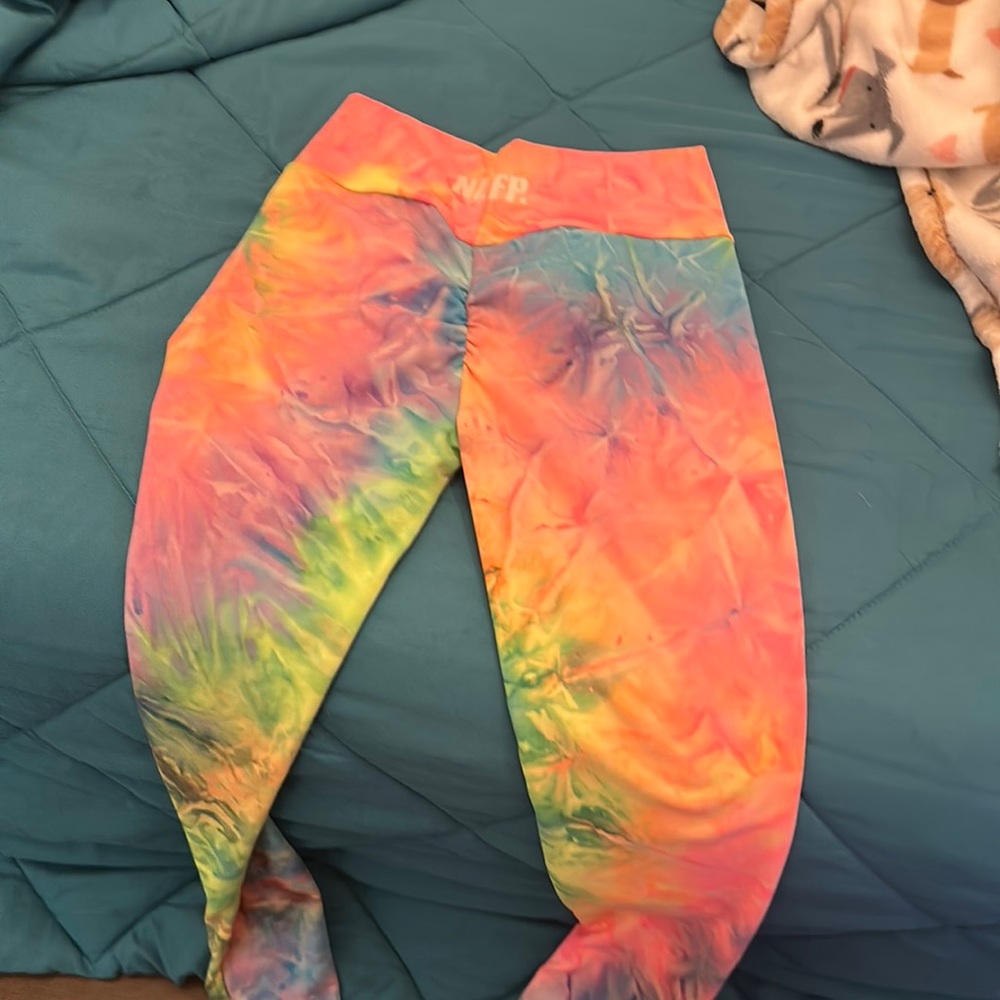 NLFP booty scrunch leggings super cute worn once